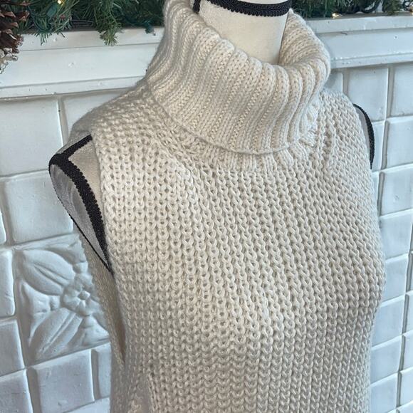 Eleven Six Sleeveless Cable Knit Turtleneck Sweater Sleeveless Retails $328 - Picture 3 of 7